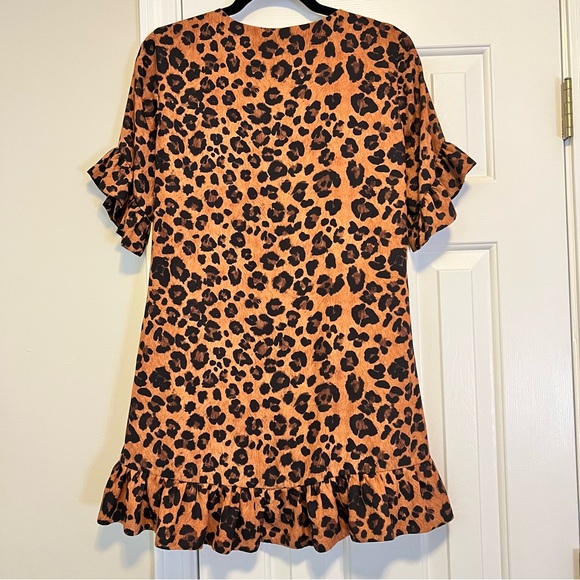 Gianni Bini Leopard V-Neck Tunic/Dress Small Wrap dress - Picture 2 of 13